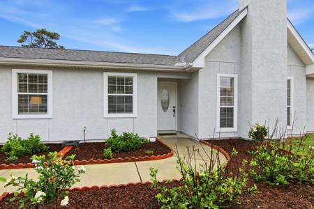 113 Cape Circle
