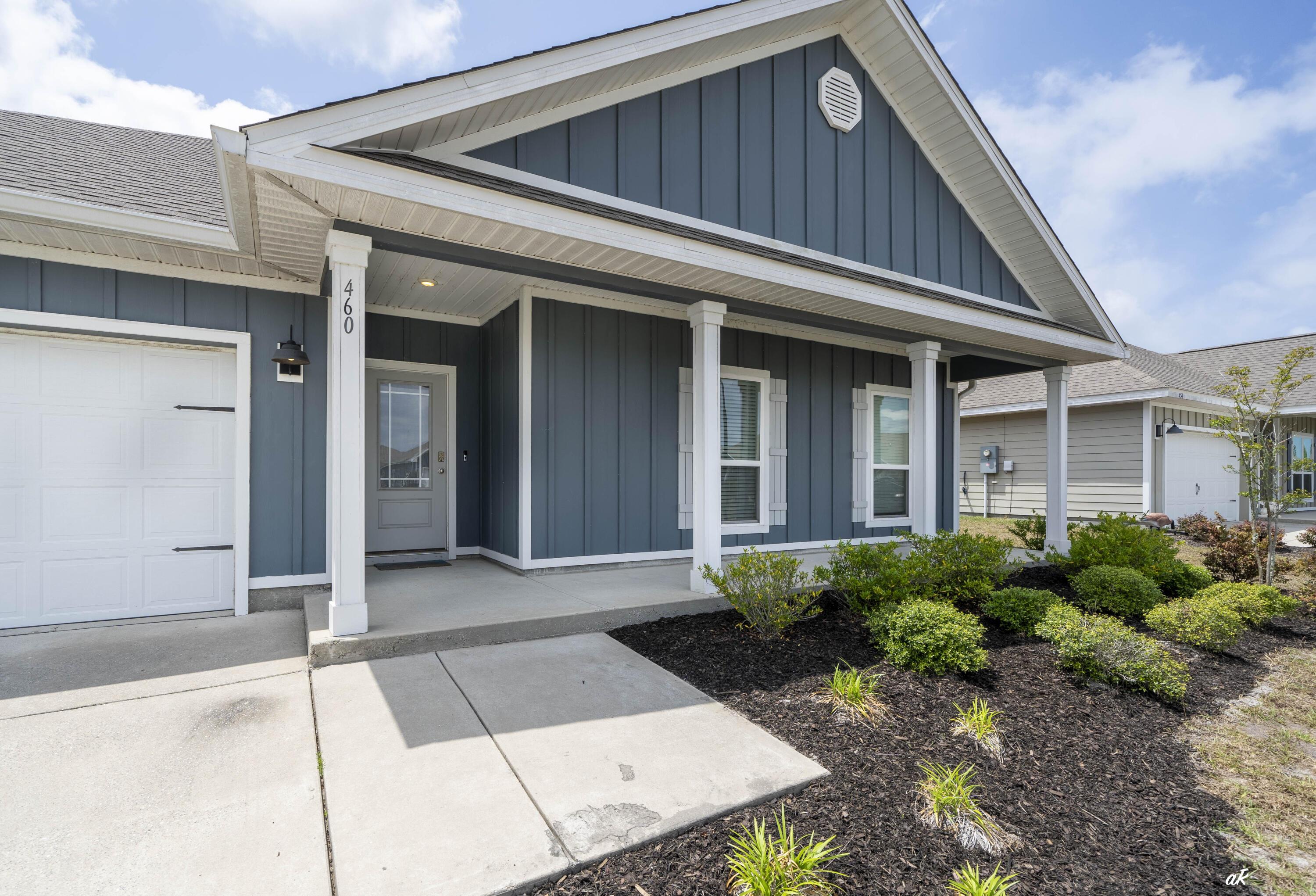 Image 1: Front Entry