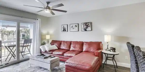 Image 2: Living Area