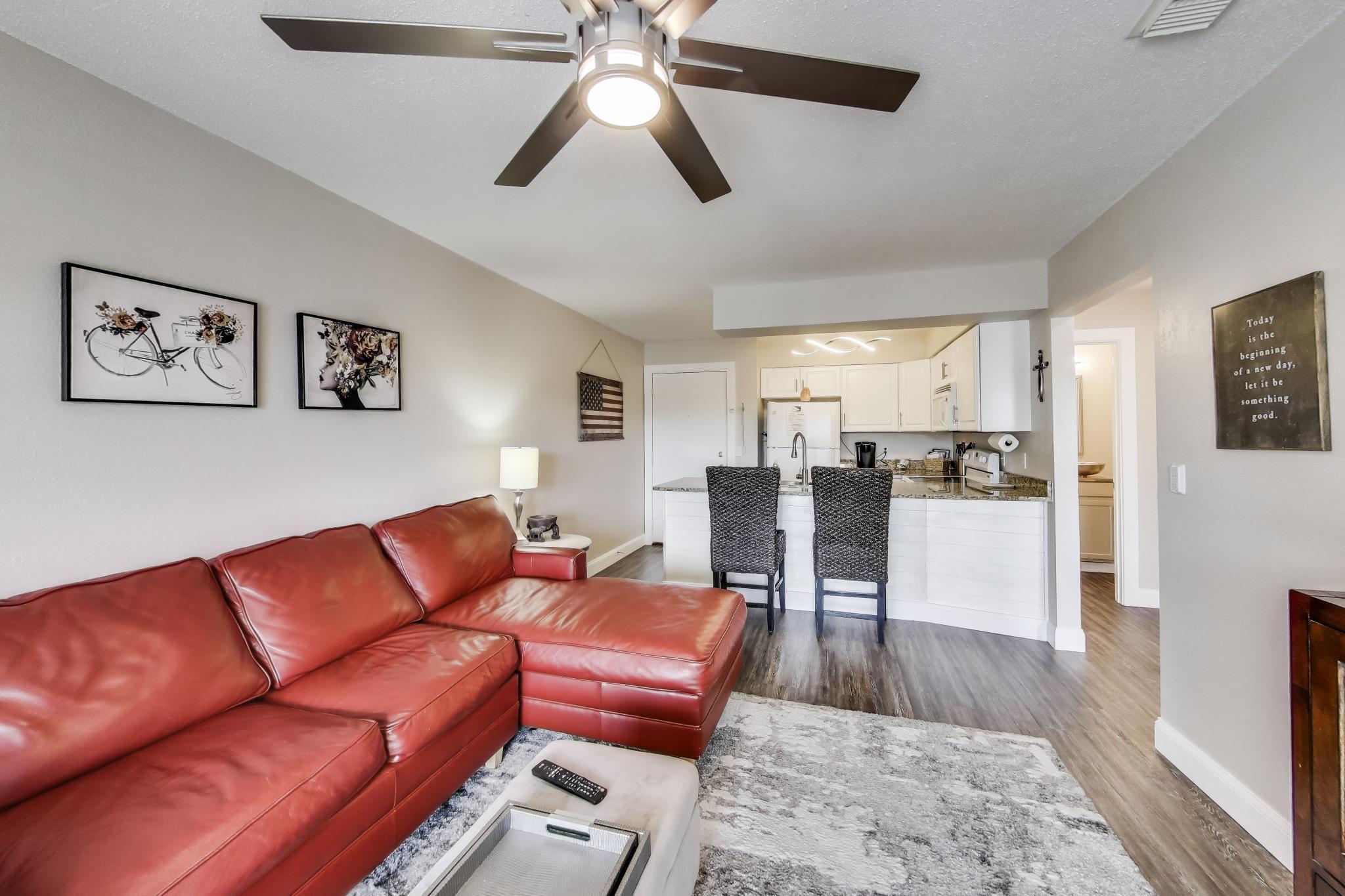 Image 4: Destin Florida Condo