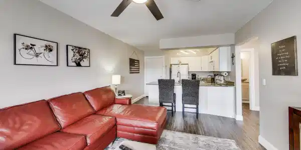 Image 4: Destin Florida Condo