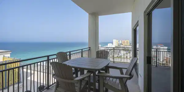 Image 3: Deck View-6