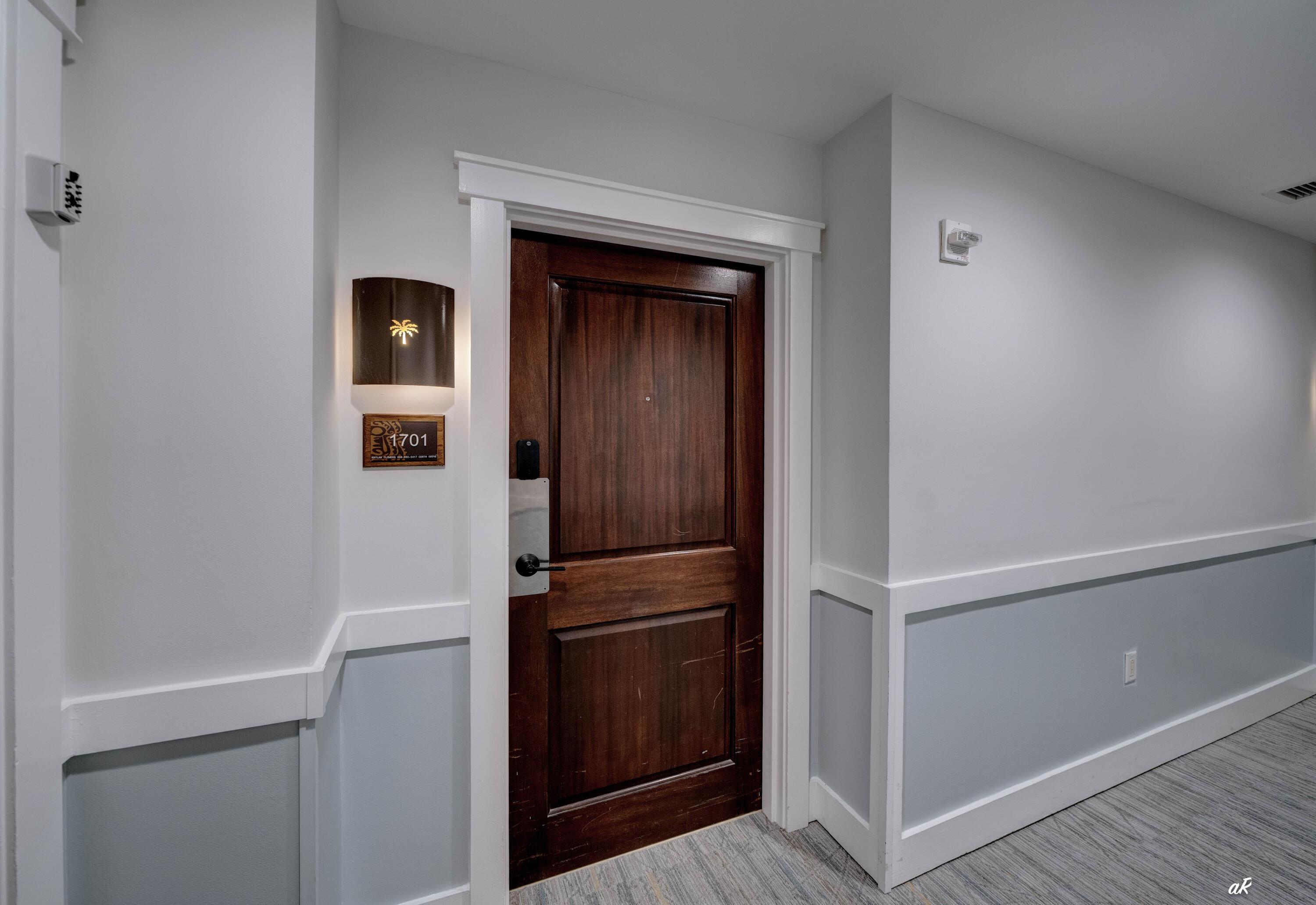 Image 4: Entry