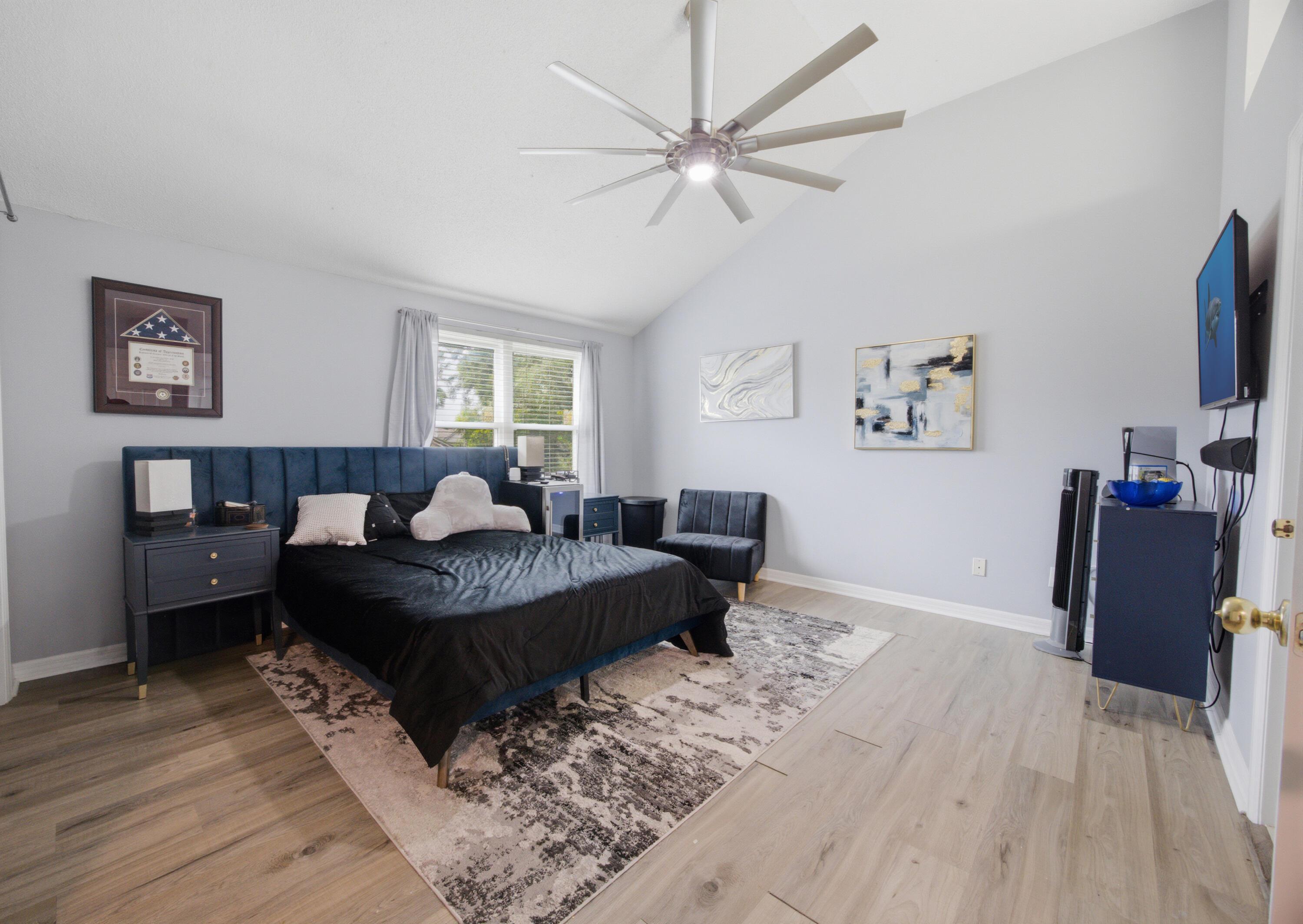Image 4: Primary Bedroom