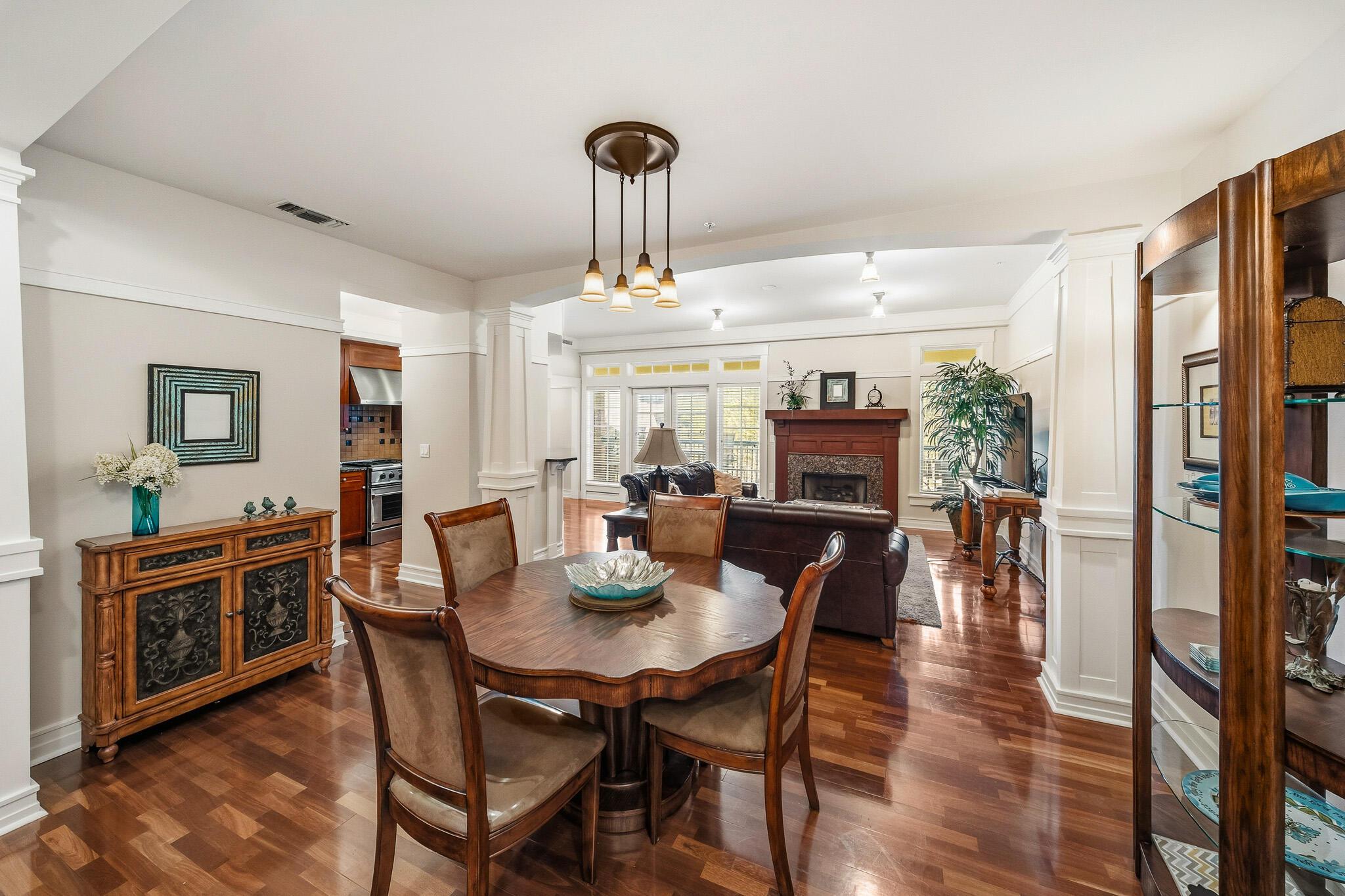 Image 3: Dining & Living