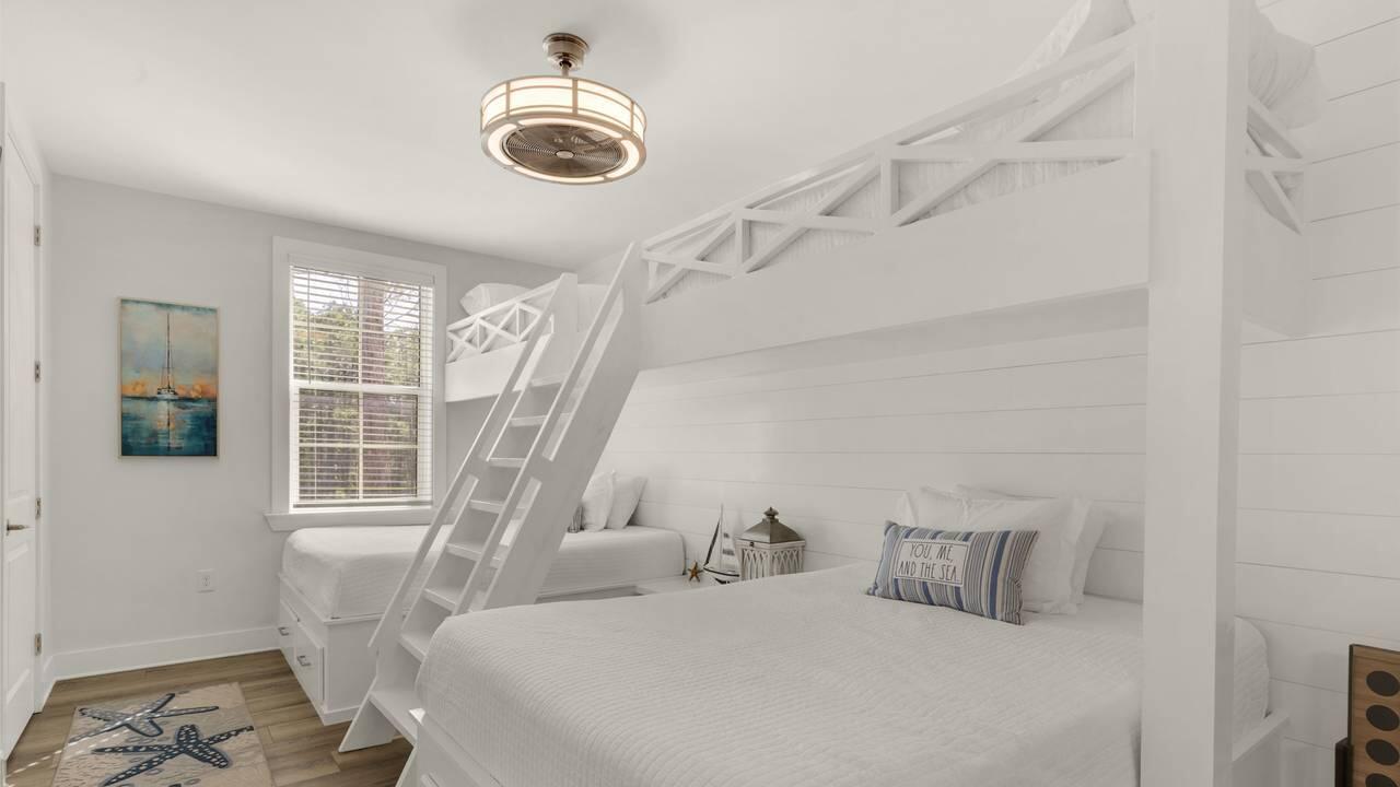 Image 1: secondary bedroom built in bunks.2