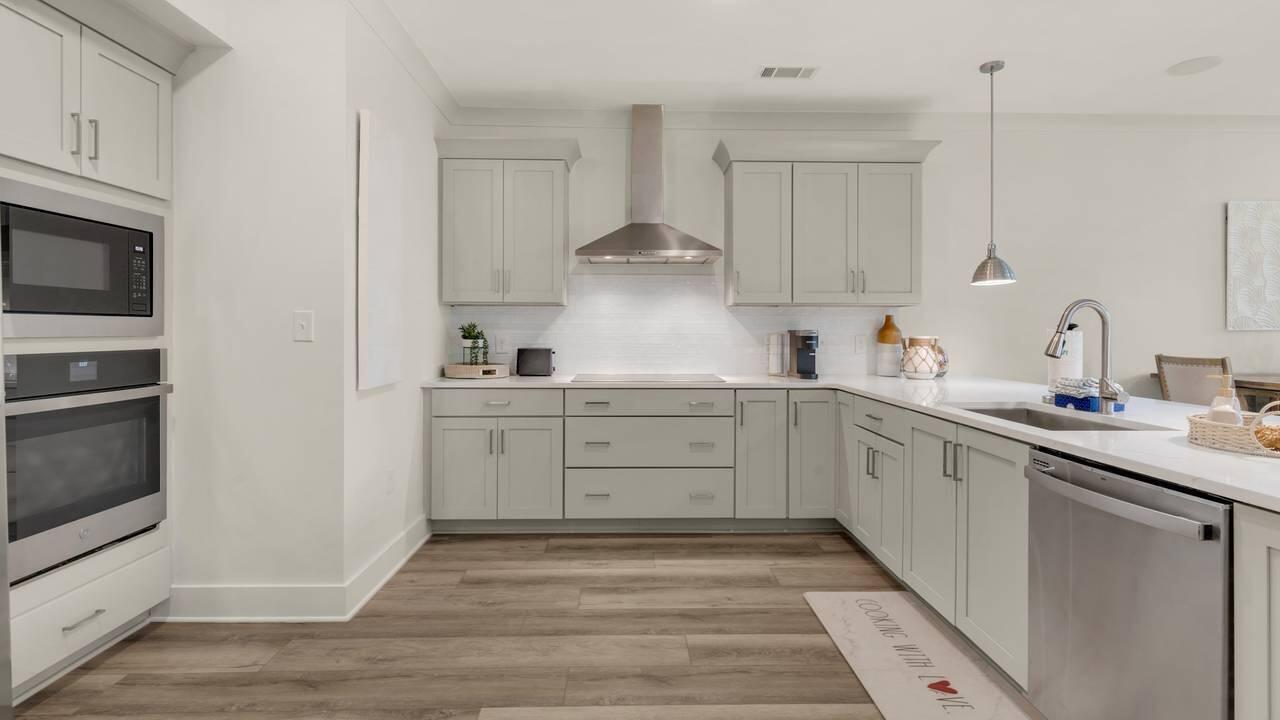 Image 4: kitchen.2