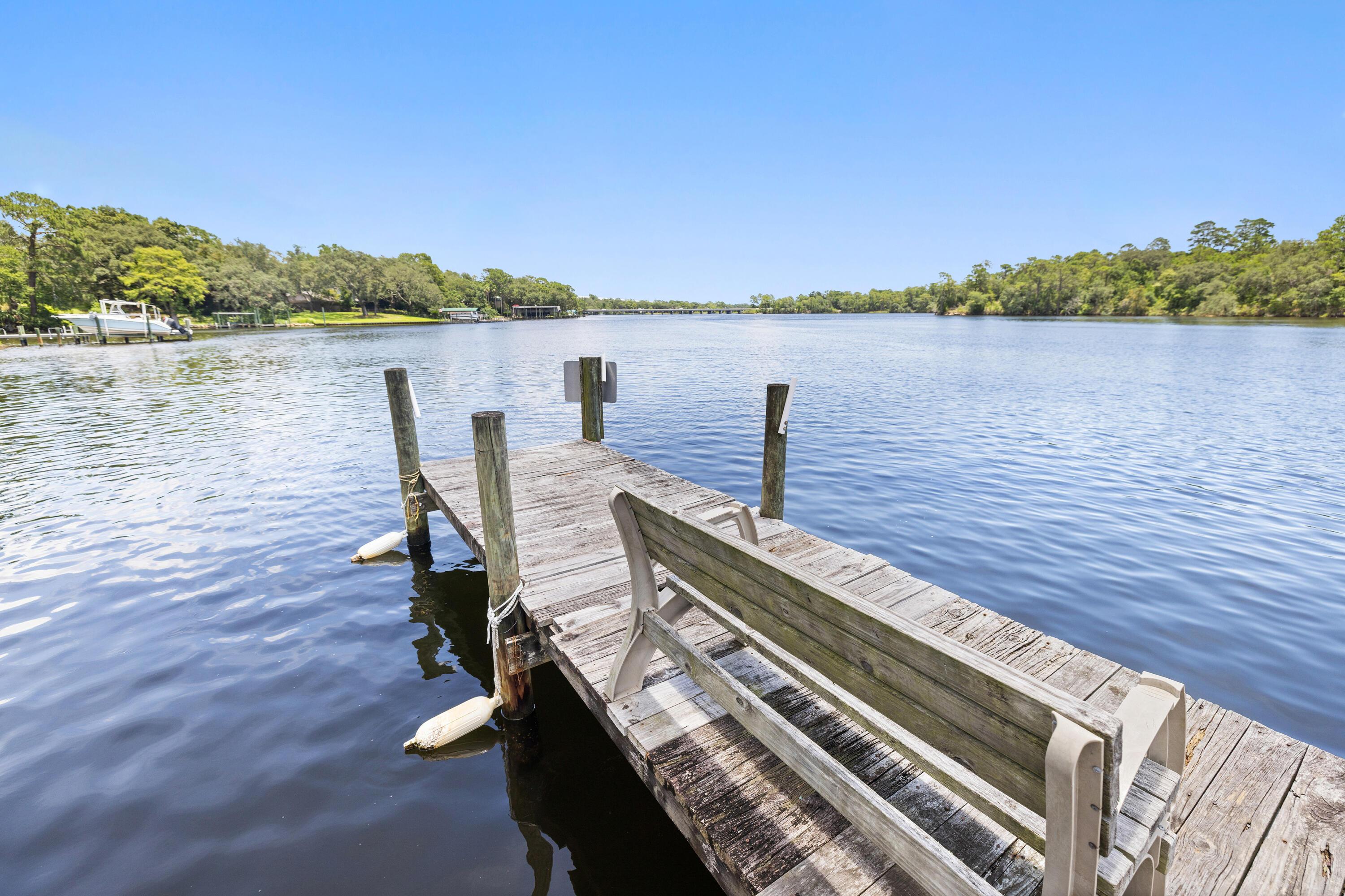Image 4: Dock