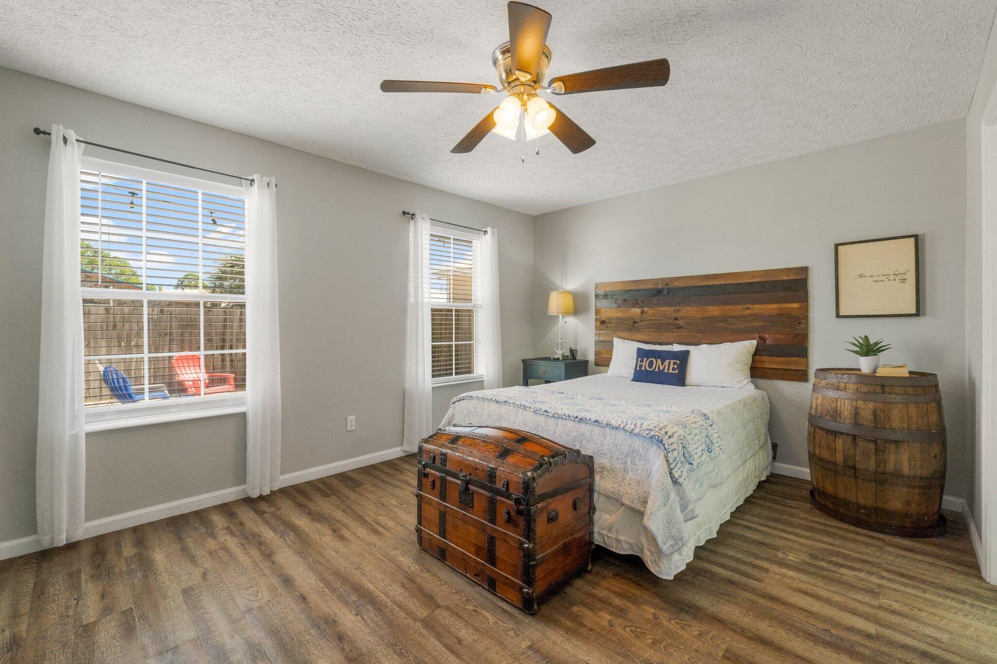 Image 4: bedroom1
