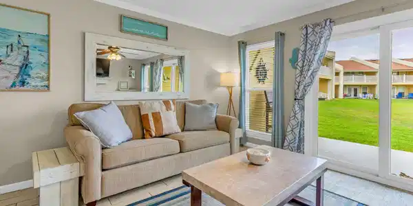 Image 3: SeaCove 7A