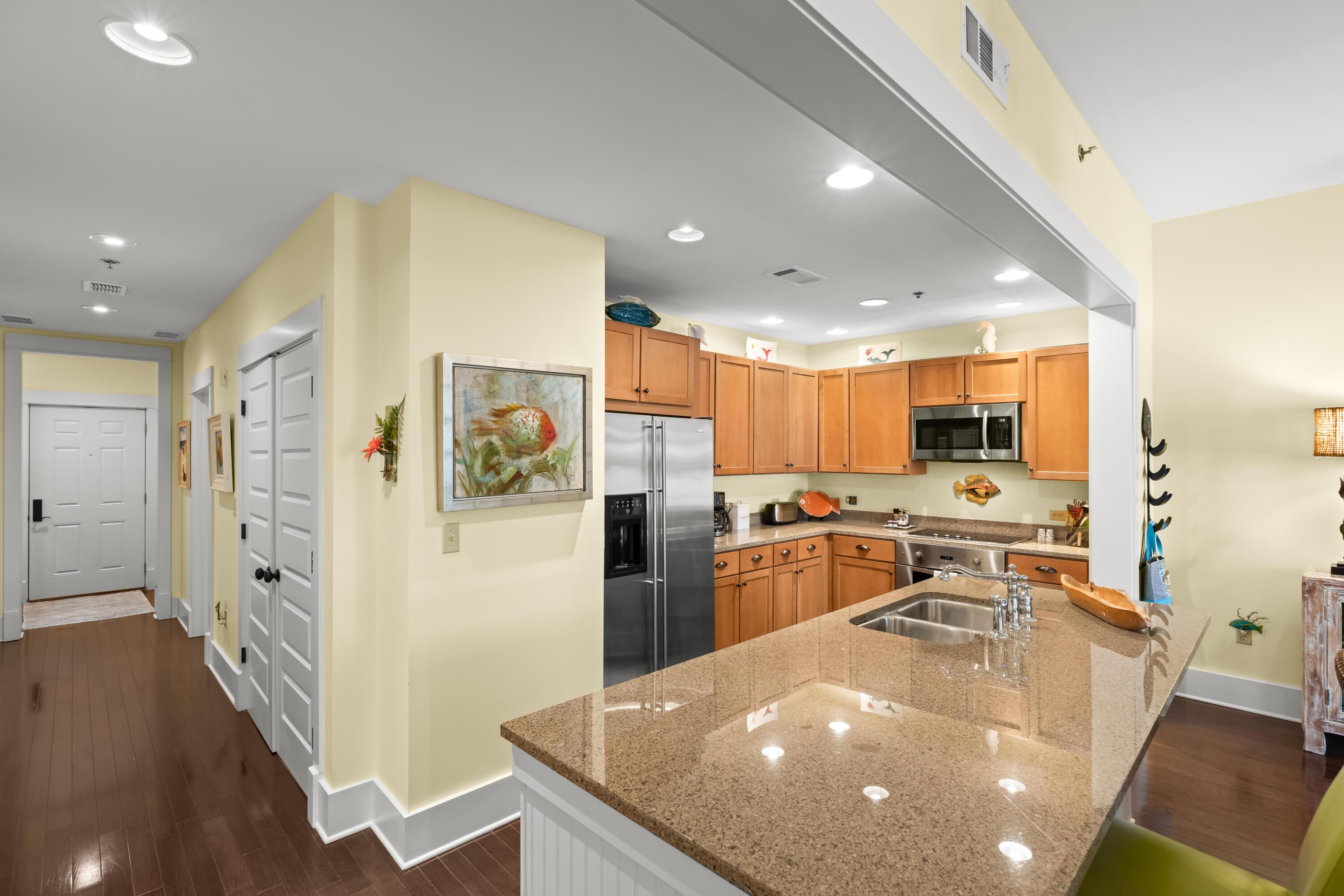 Image 2: RedfishM2-314-2-Kitchen