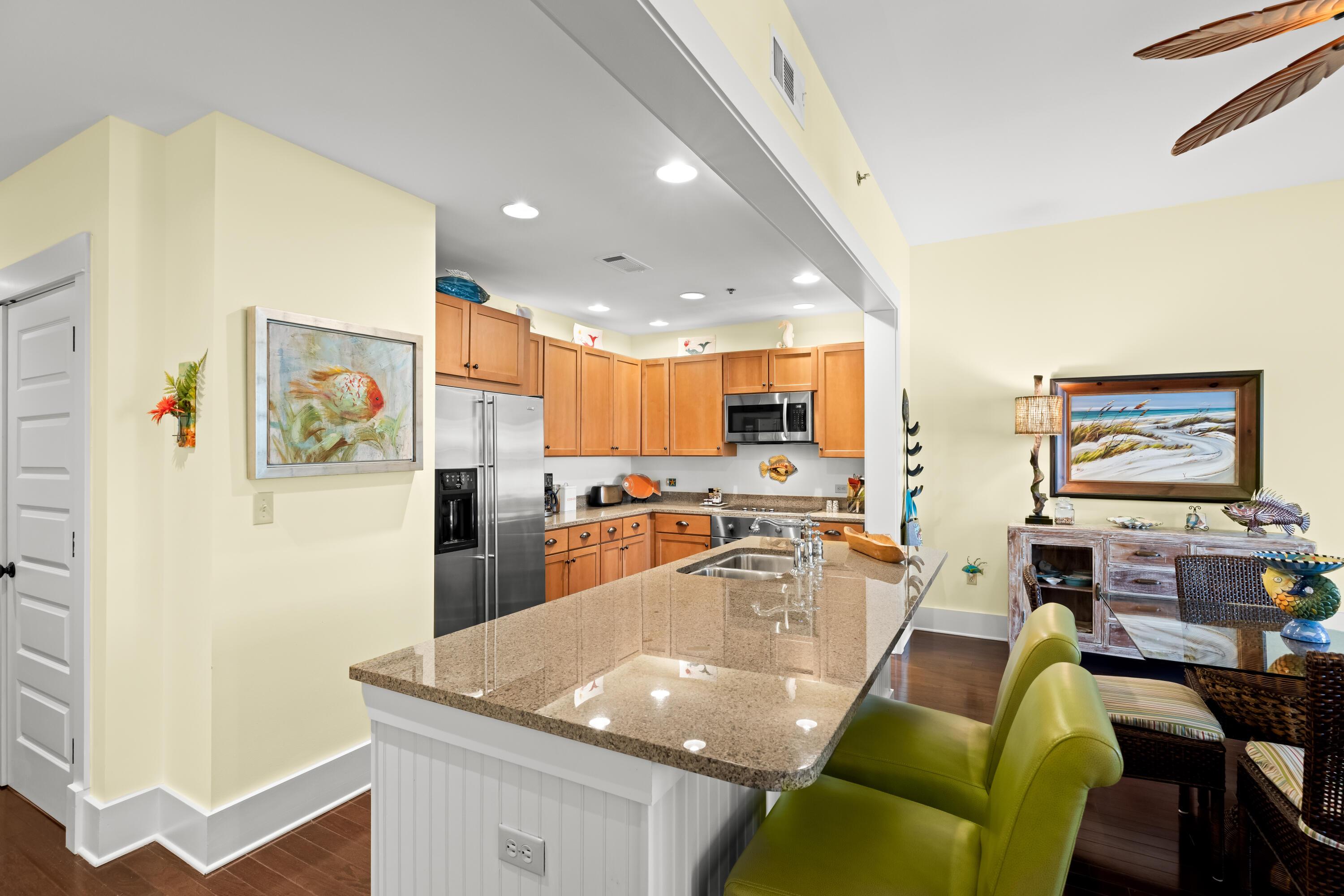 Image 3: RedfishM2-314-3-Kitchen