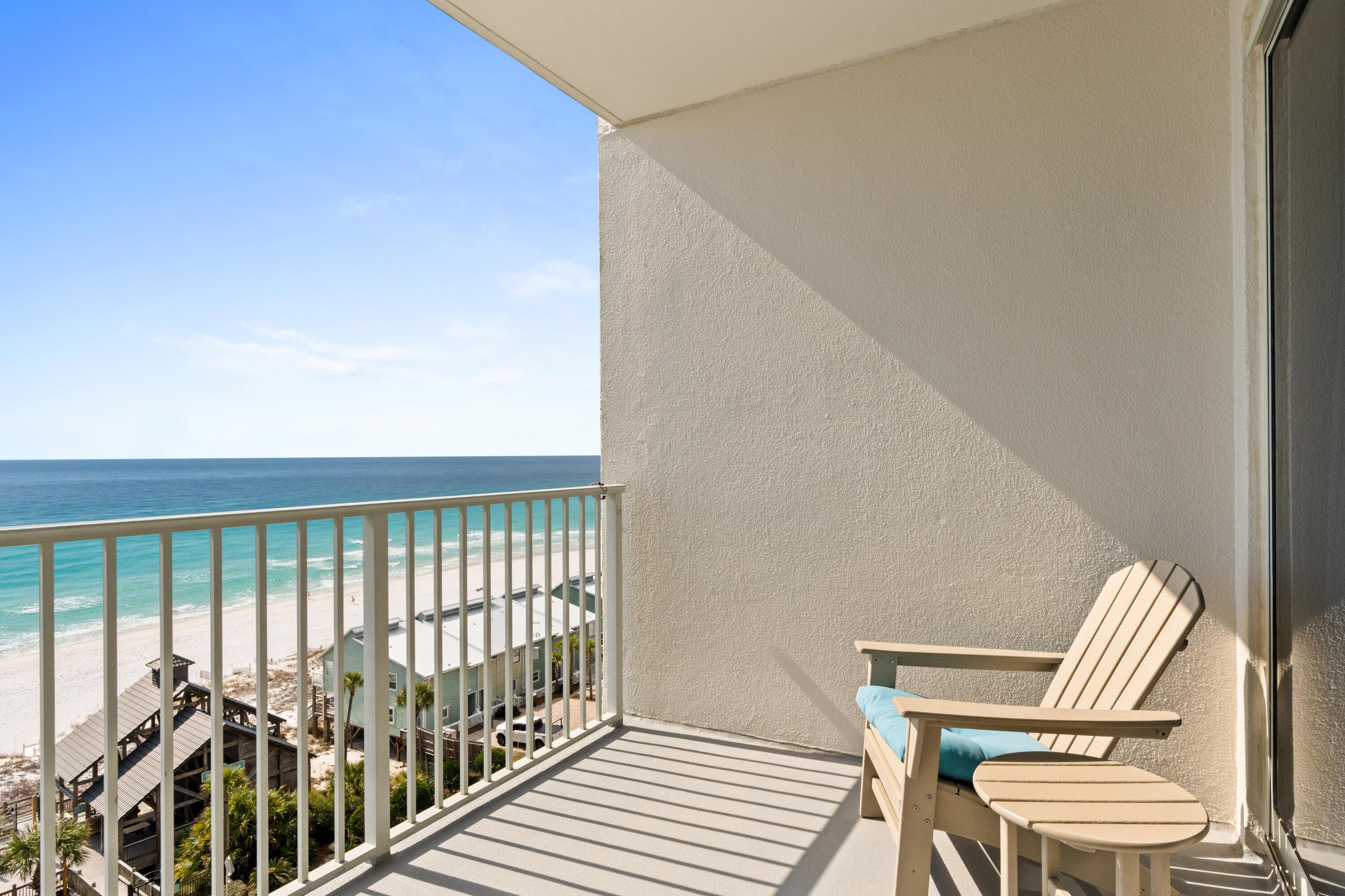 Image 2: Balcony of Leeward Key 805
