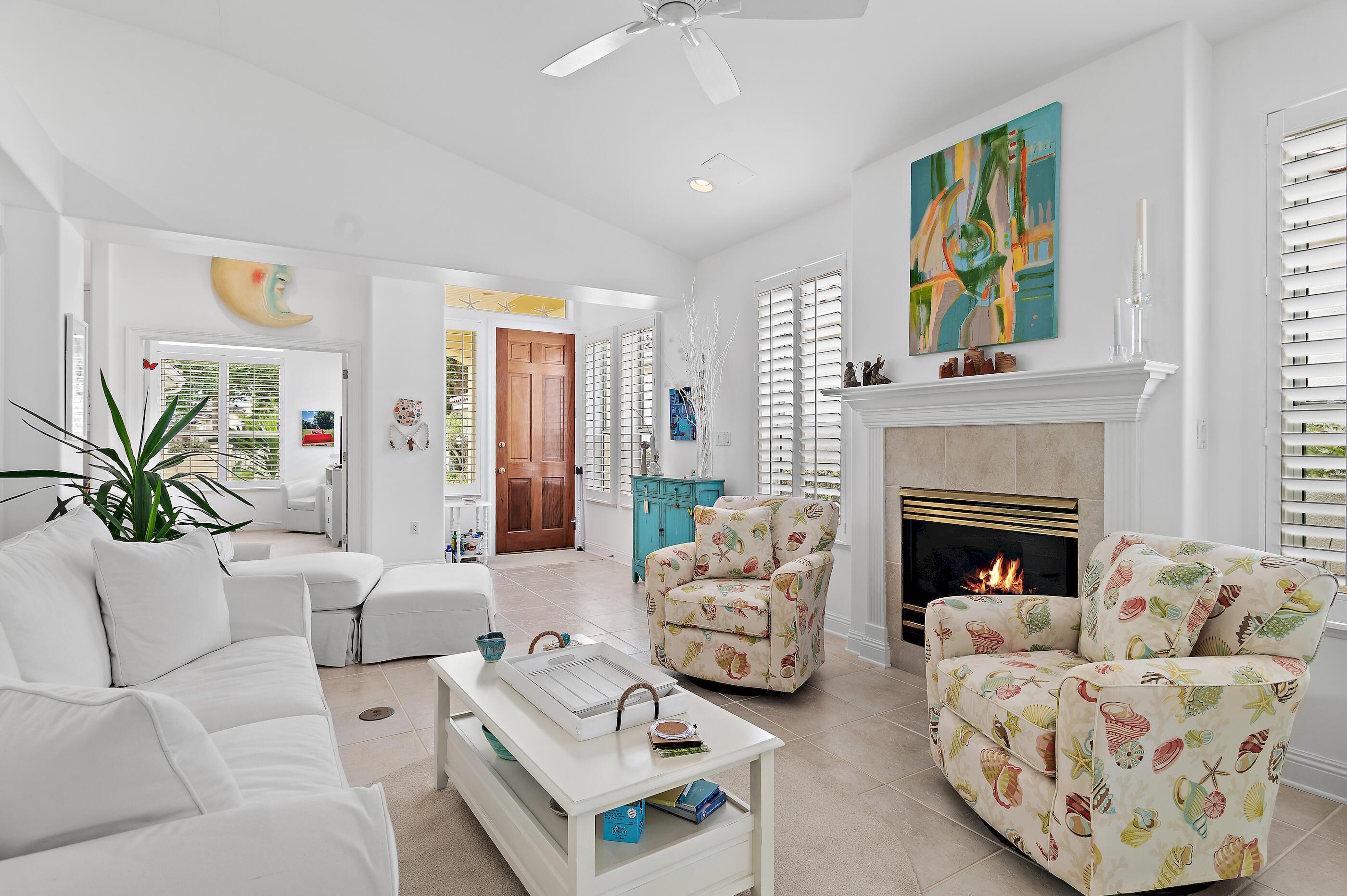 Image 3: Living Area 2