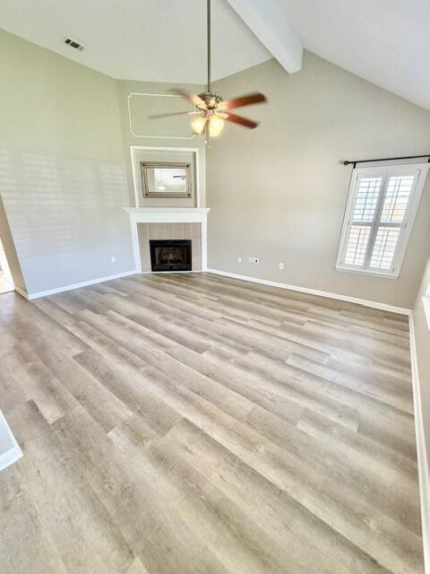 Image 3: Living room