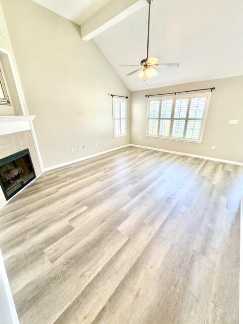 Image 4: Living room