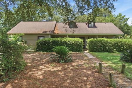 2725 Sherwood Drive