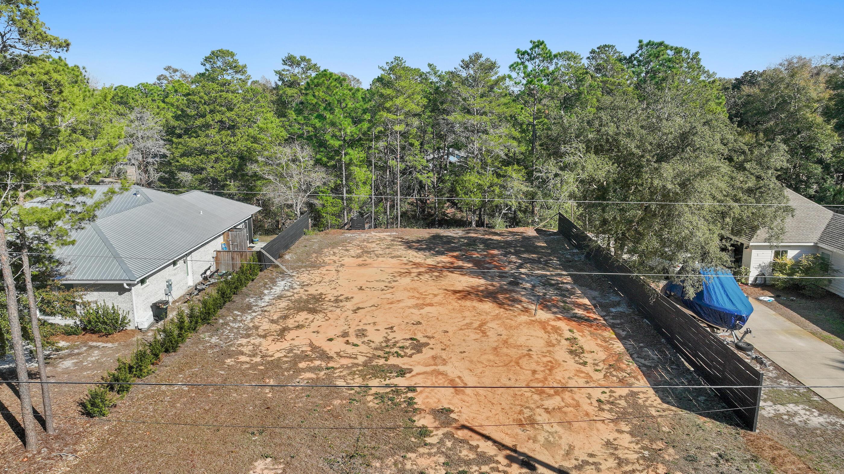 Image 1: web_412 Ricker Ave _14