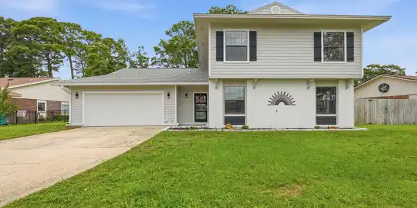 25 Lake Lorraine Circle
