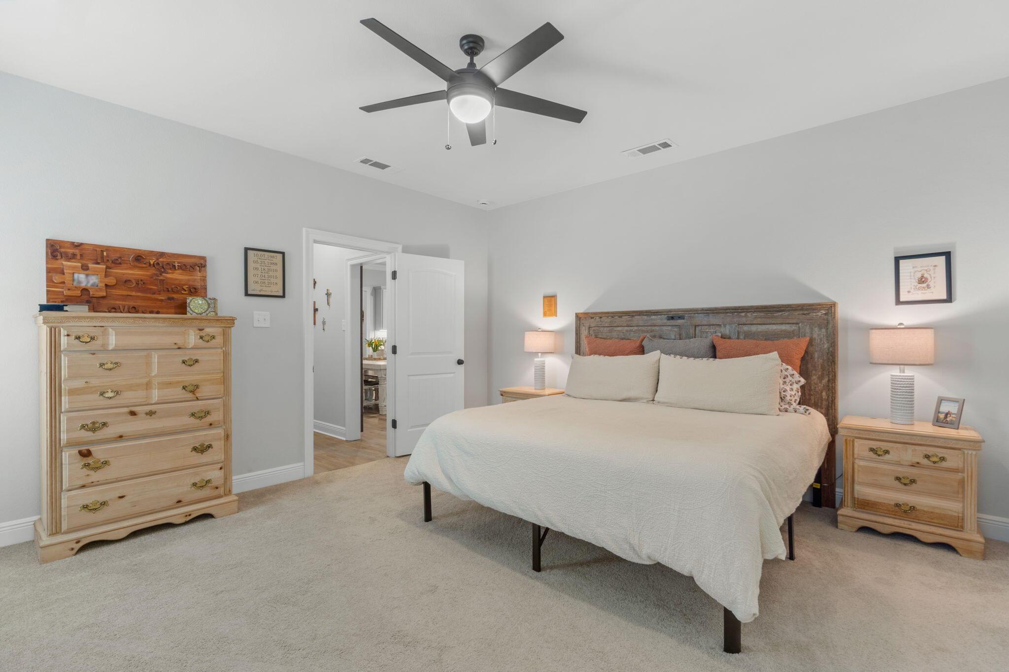 Image 4: 8 Cozy Cove