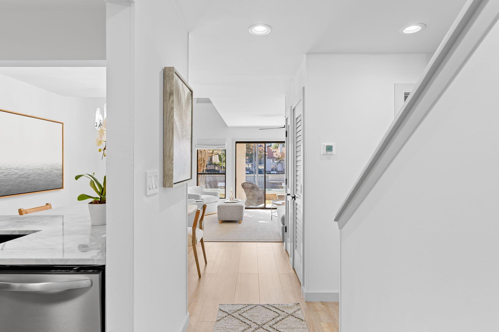 Image 3: 5-web-or-mls-0005