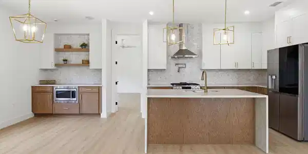 Image 4: 83 Clarke Hill Rd
