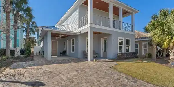 77 N St Francis Drive