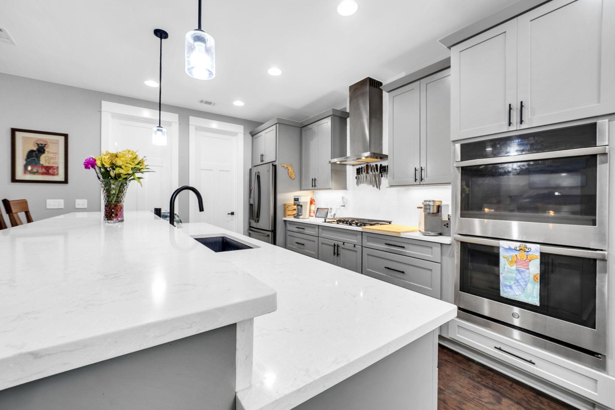 Image 1: Kitchen