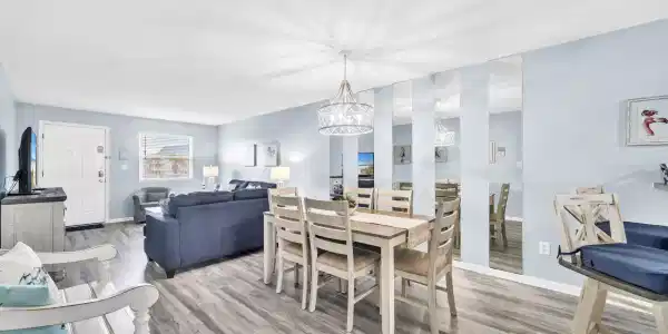 885 Santa Rosa Boulevard