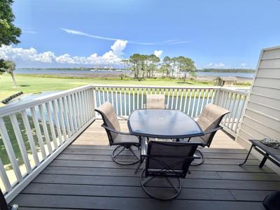 811 Harbour Point Drive