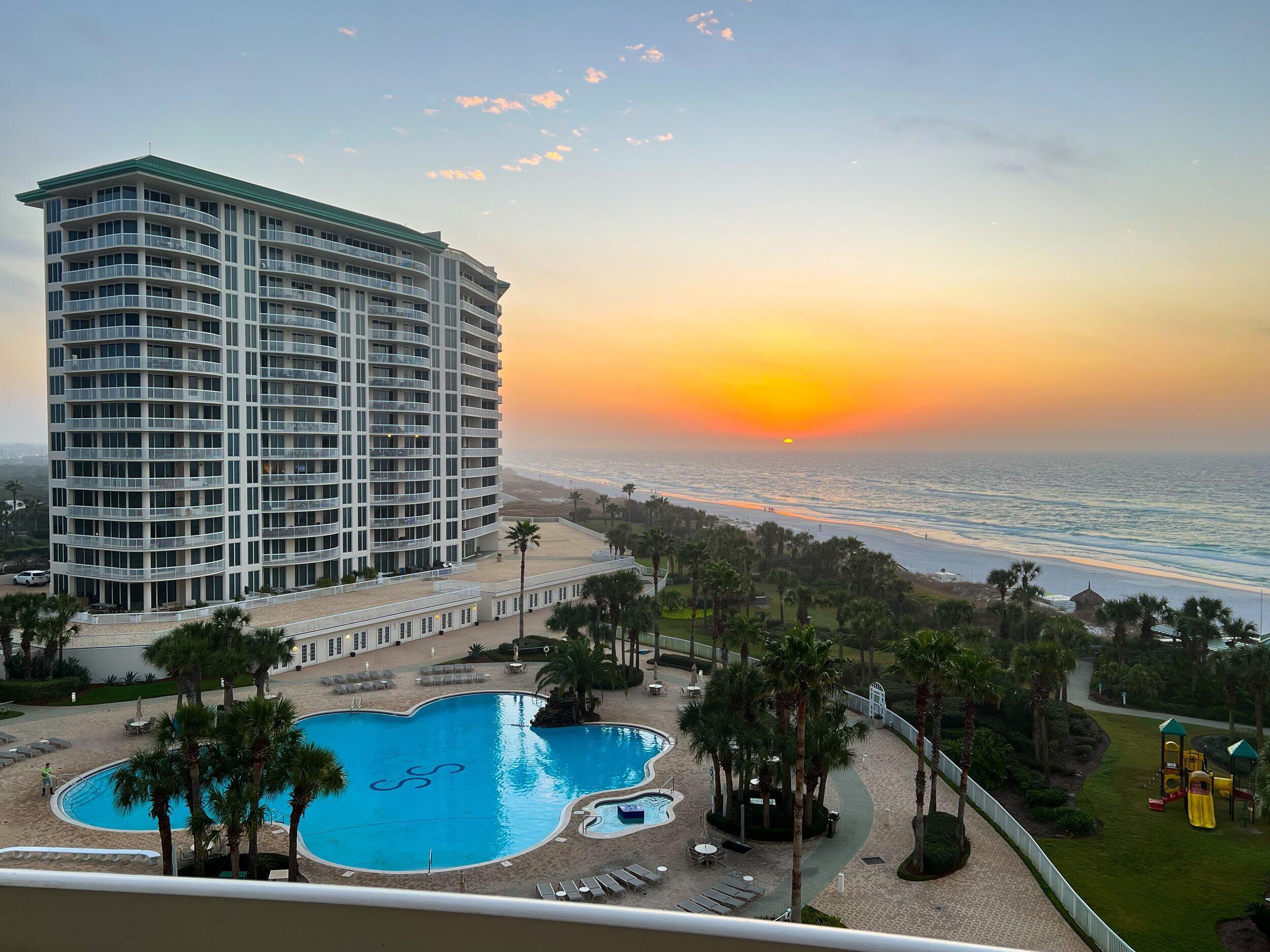 Image 2: ResortSunset-3989