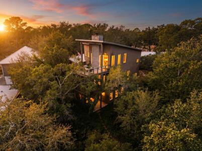 826 N Walton Lakeshore Drive