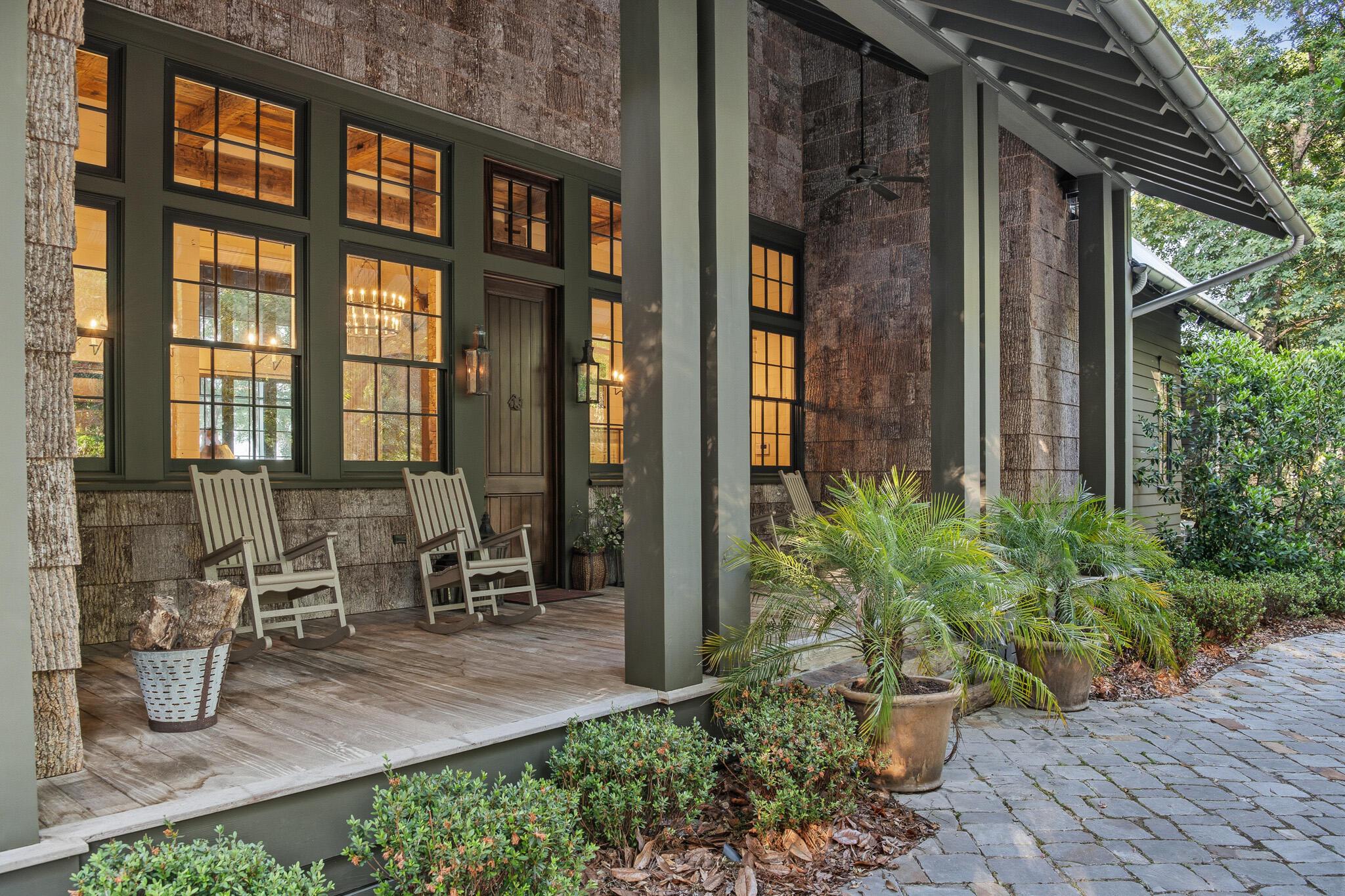 Image 3: Front porch