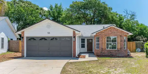 55 Ruby Circle