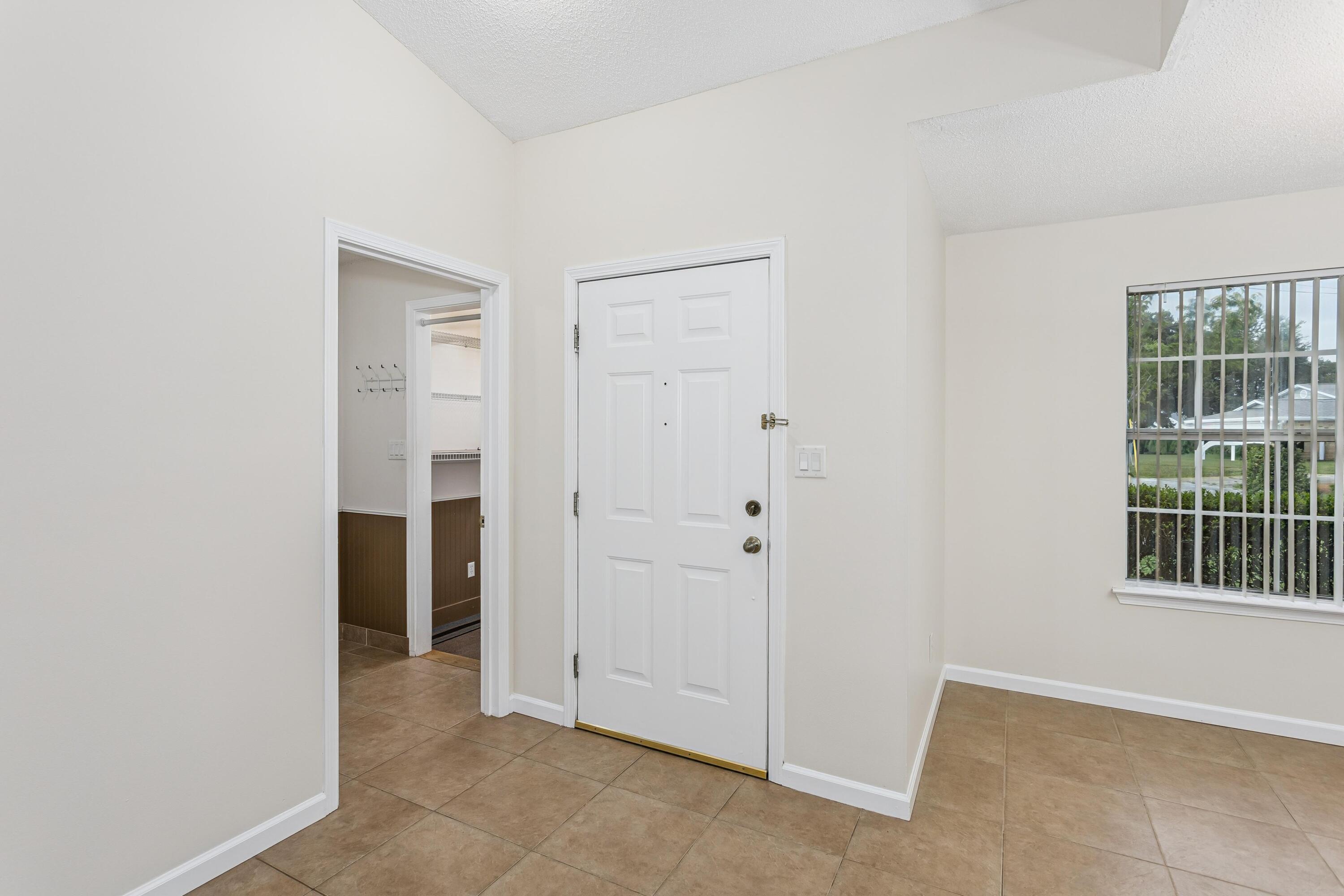 Image 3: 2201 Wedgewood Ct INTERIOR RESHOOT-1