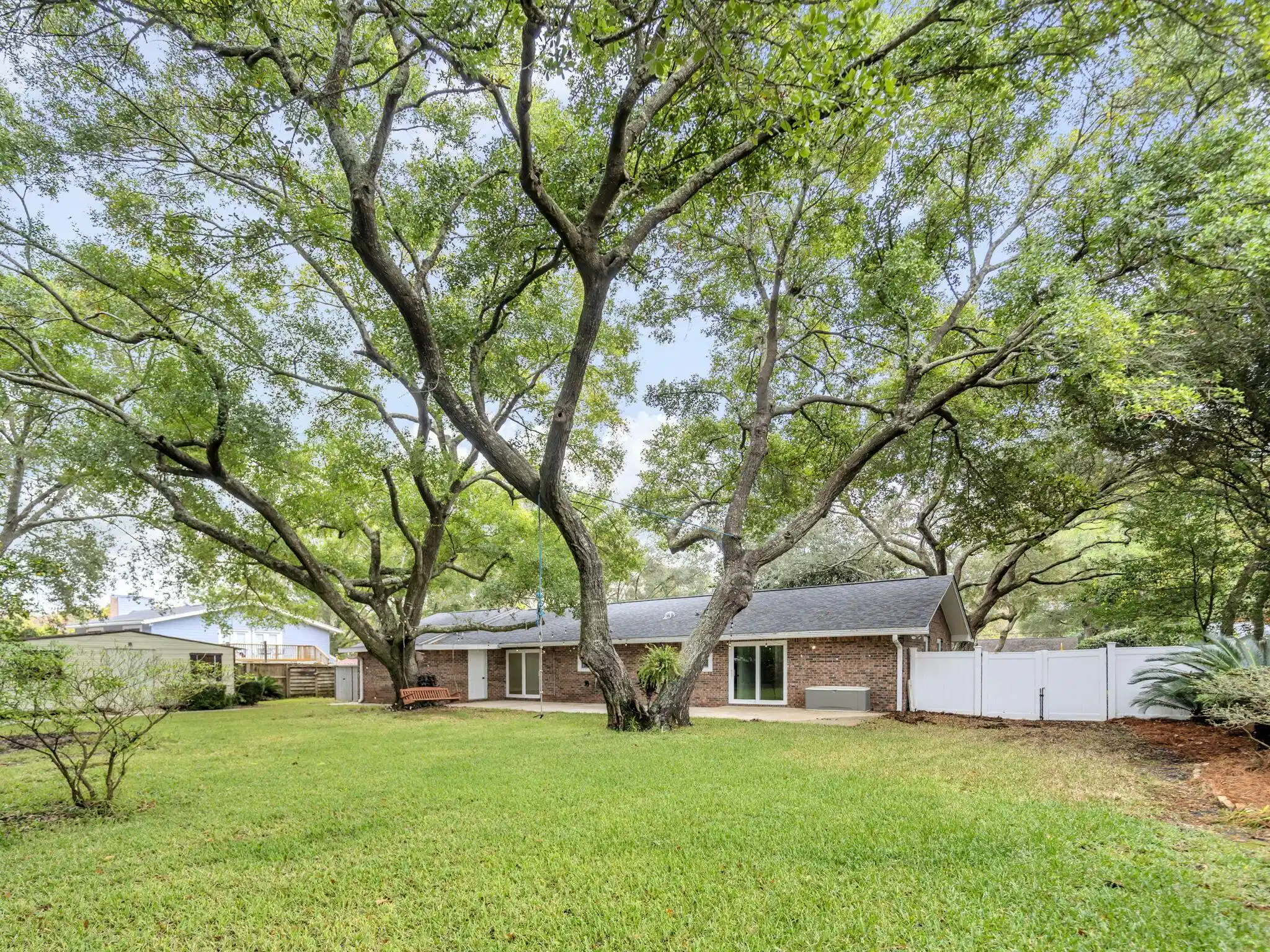 Image 1: 45-web-or-mls-DSC00057