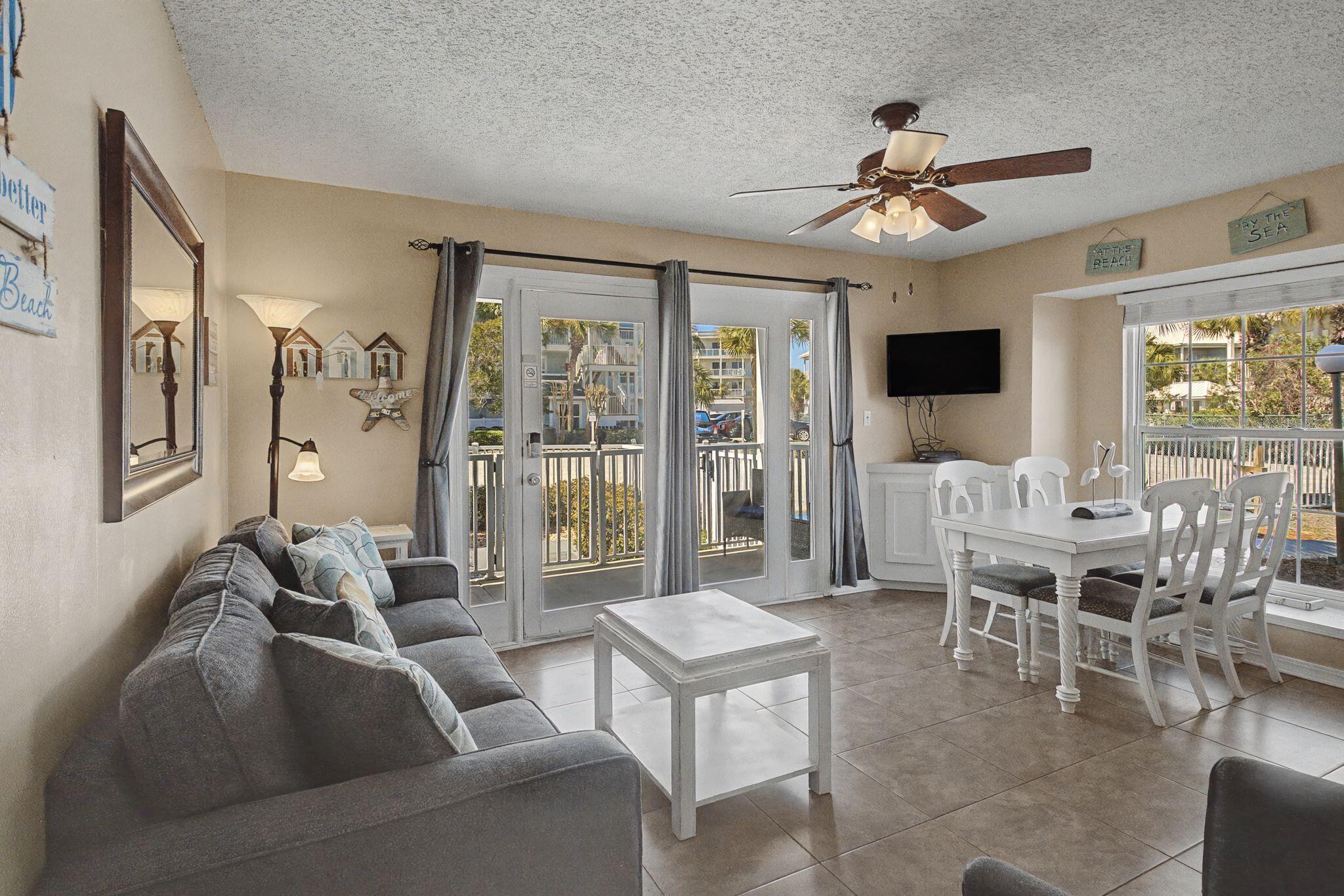 Image 4: Living & Dining - Light & Bright