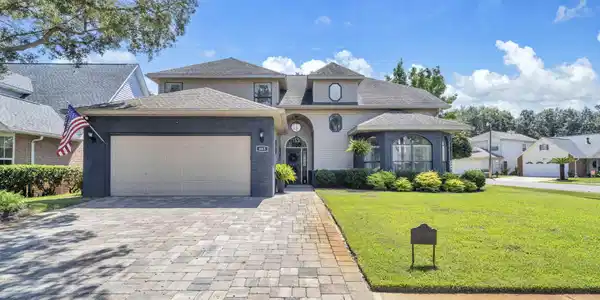 865 Mande Court