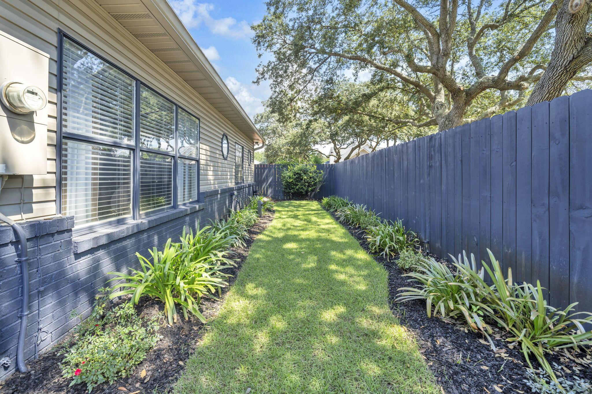 Image 4: 49-web-or-mls-DSC05696