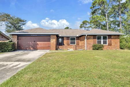 2005 Plumosa Palm Drive