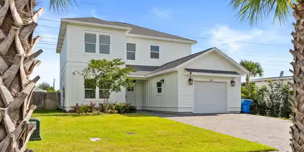 Image 3: 2-web-or-mls-FDP03787