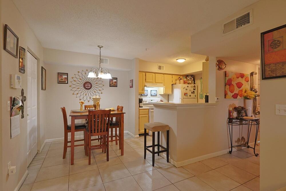 Image 2: Dining 1