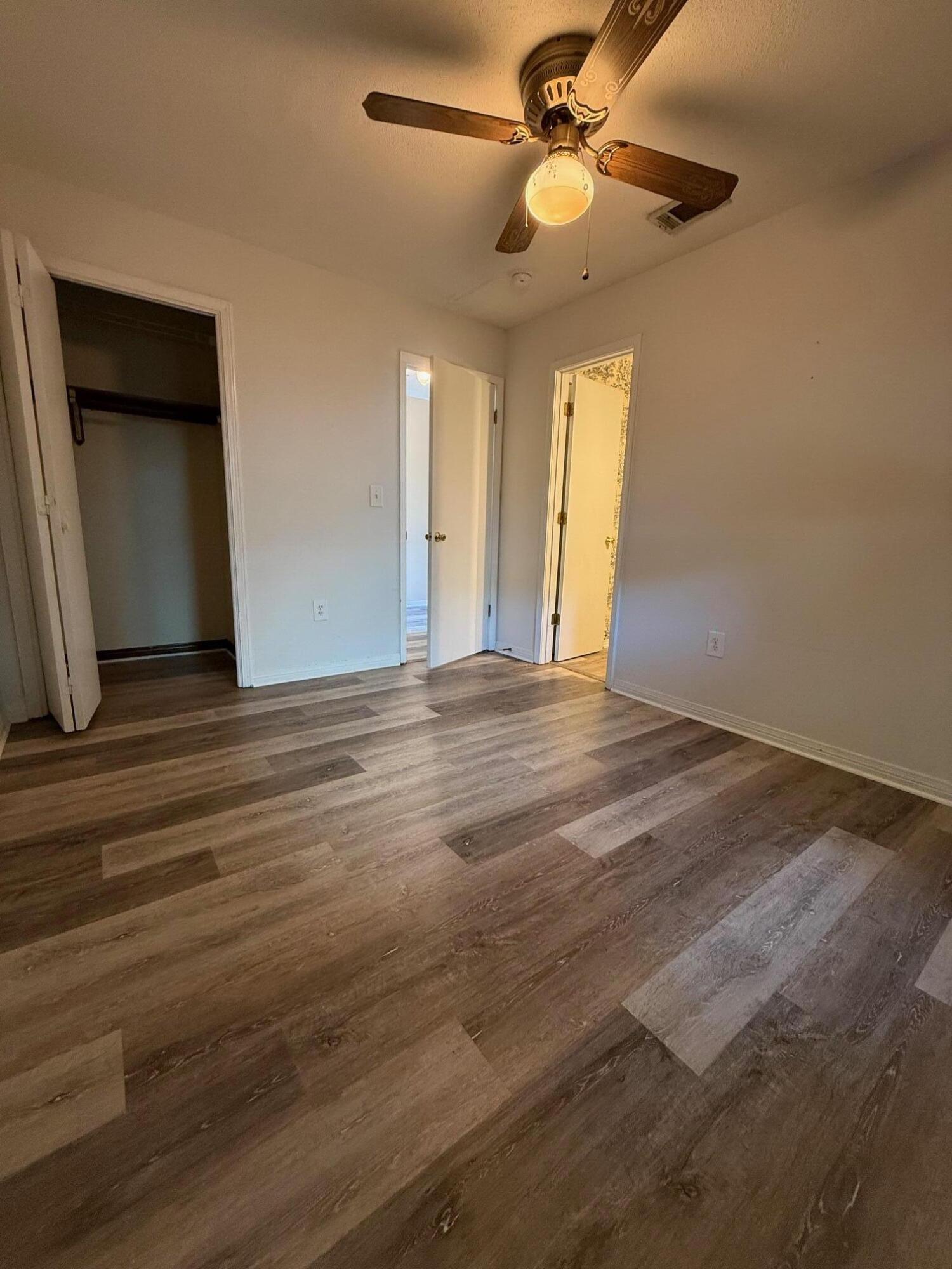 Image 4: Bedroom 1