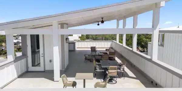 Image 2: Full-Length Roof Deck