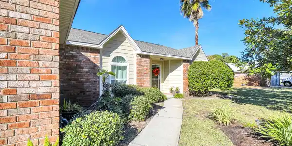 81 Darrow Drive