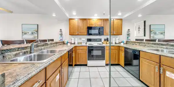 381 Santa Rosa Blvd