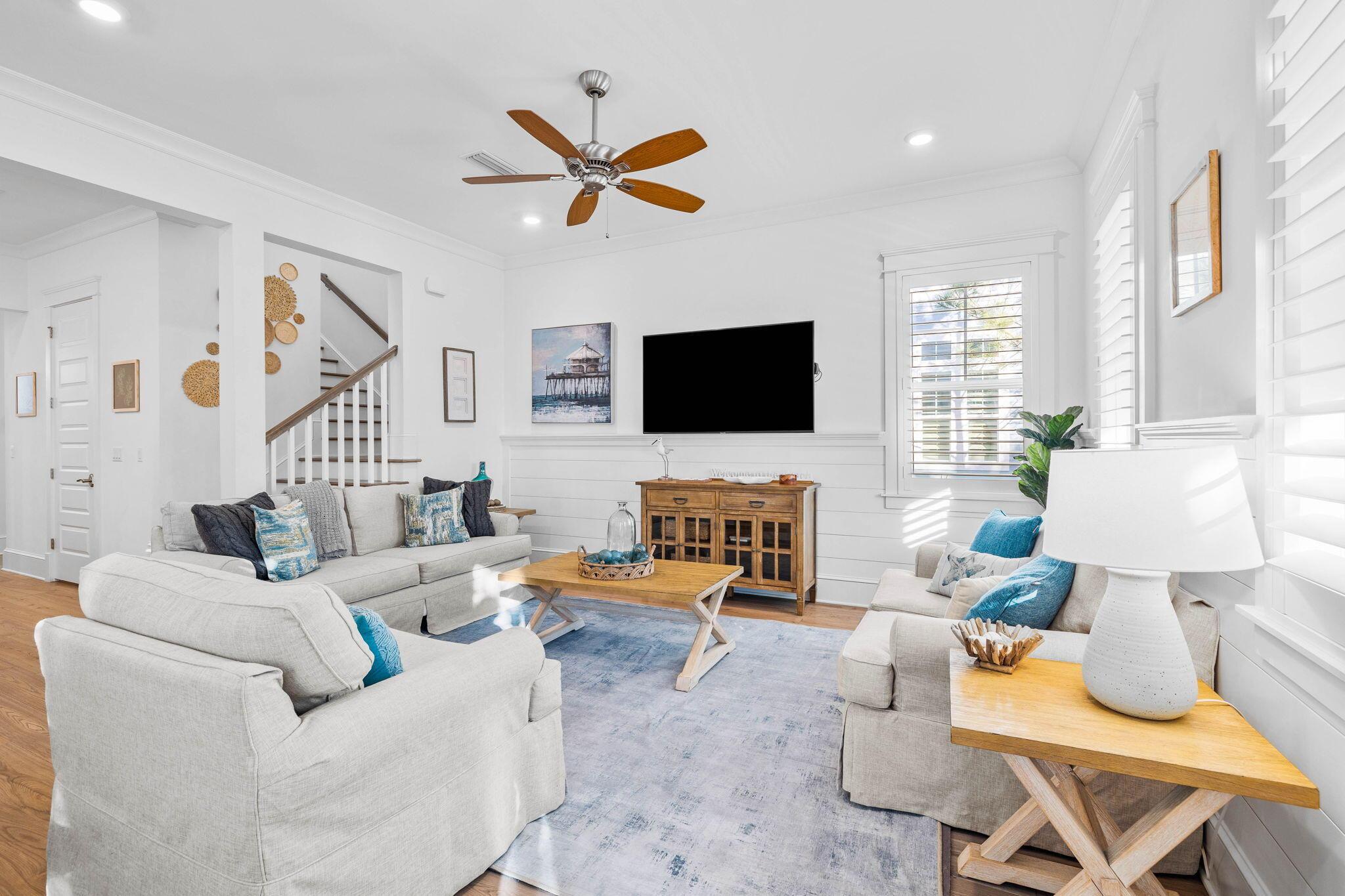 Image 2: The Living Area