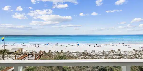Image 3: Array_4242Beachside2-37