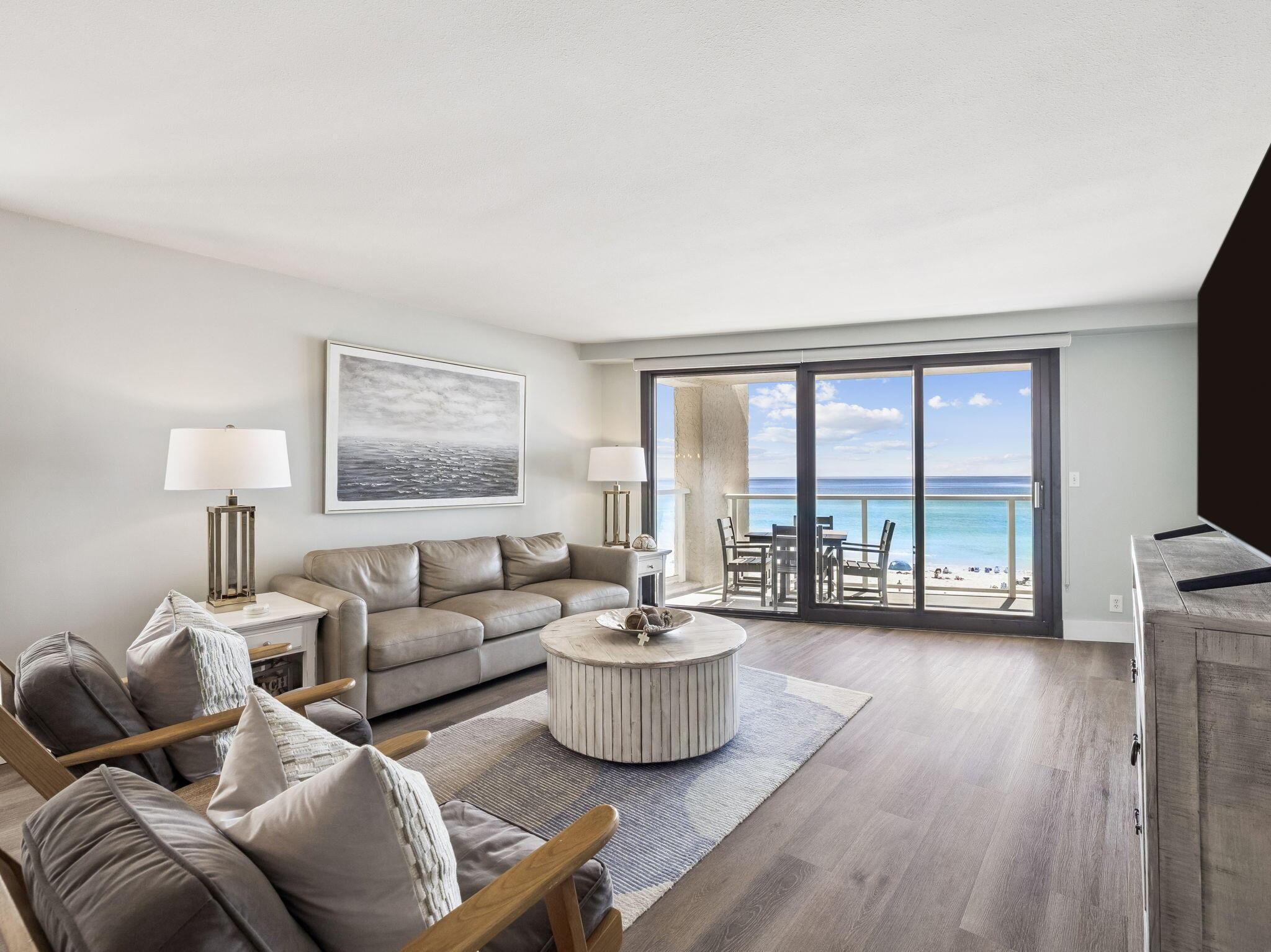 Image 4: Array_4242Beachside2-20