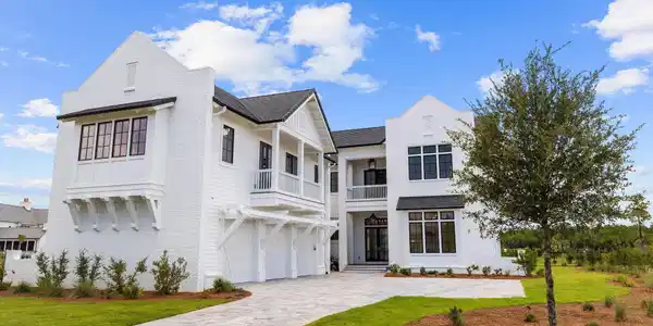 290 Golfridge Drive